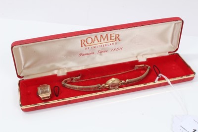 Lot 105 - Two ladies 9ct gold wristwatches