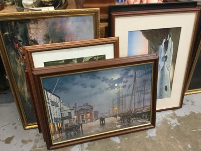 Lot 40 - Group of decorative pictures and prints to include an oil of a Naval Battle (qty)