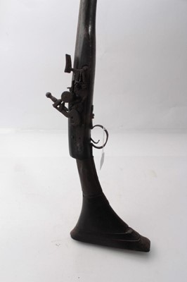 Lot 393 - Antique Arab jazel flintlock musket