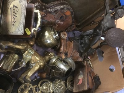 Lot 182 - Collection of brass and sundries