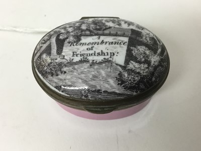 Lot 21 - A South Staffordshire enamel patch box 'A Remembrance of Friendship' circa 1810-20