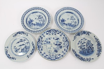 Lot 19 - Five 18th century Chinese export plates