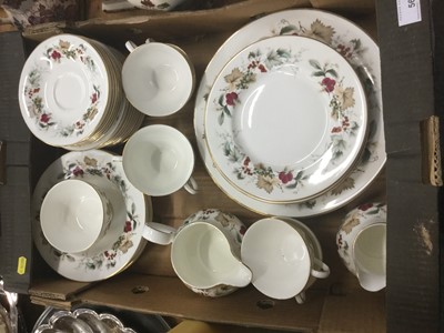 Lot 56 - Royal Doulton 'Ardon' pattern dinner and tea service - 43 pieces
