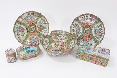 Lot 125 - Collection of 19th century Chinese Canton famille rose porcelain