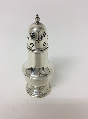 Lot 205 - Contemporary silver sugar shaker, 5.4ozs