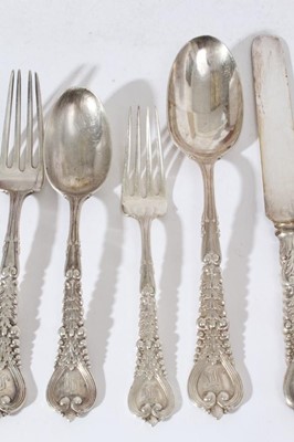 Lot 156 - A fine early 20th century Tiffany & Co Sterling silver Florentine pattern canteen of cutlery comprising: ten dinner forks, seventeen dessert forks, ten silver handled dinner knives, eleven silver h...