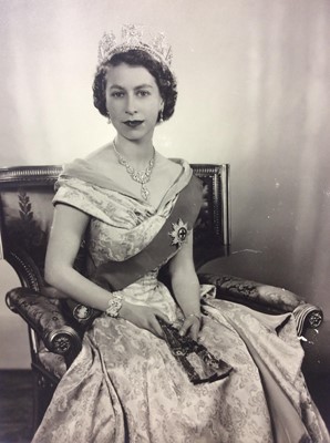 Lot 62 - H.M.Queen Elizabeth II, fine signed 1952 Royal presentation portrait photograph of the young Queen taken in the first year of her reign by Dorothy Wilding , signed in ink on mount ' Elizabeth R 195...
