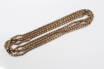 Lot 127 - Victorian gold fancy link chain