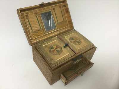Lot 71 - Napoleonic prisoner of war straw-work box