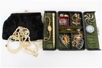 Lot 3243 - Group vintage costume jewellery - including...