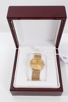 Lot 223 - Gentleman's gold wristwatch