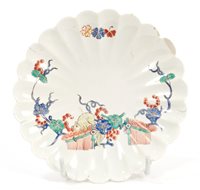Lot 372 - 18th century Chantilly fluted saucer painted...