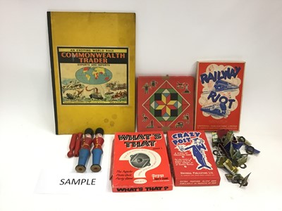 Lot 1909 - Collection of vintage games and toys
