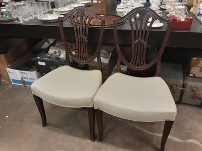 Lot 115 - Pair of good quality George III mahogany dining chairs with pierced splat backs