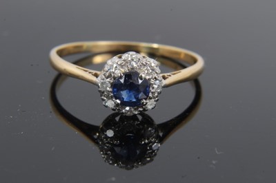 Lot 22 - Sapphire and diamond cluster ring