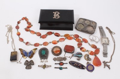 Lot 28 - Group silver jewellery and bijouterie