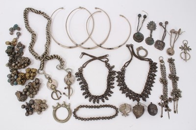 Lot 84 - Group Eastern white metal jewellery