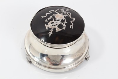 Lot 111 - Silver and tortoiseshell piquet work trinket box