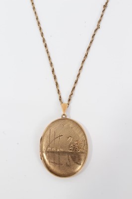 Lot 127 - 9ct gold oval locket with engraved swan decoration on chain