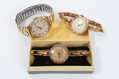 Lot 133 - Three 9ct gold vintage wristwatches