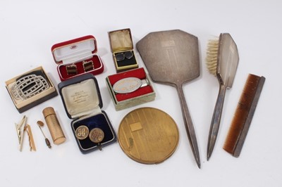 Lot 173 - Art Deco style silver three piece dressing table set, vintage compacts and bijouterie