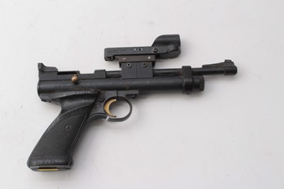 Lot 404 - Daisy .22 pellet gun with electronic point sight