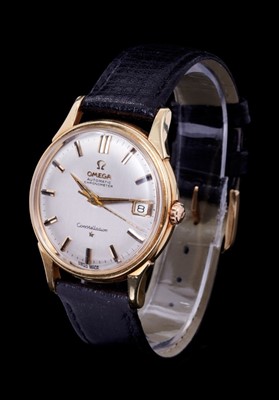 Lot 407 - 1960s gentlemens Omega 18ct gold Constellation wristwatch on omega black leather strap