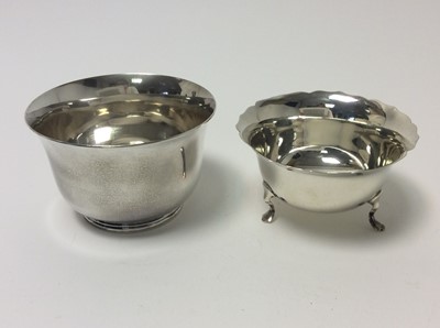 Lot 161 - George VI silver sugar bowl of circular form, with flared rim, (Sheffield 1946), maker James Dixon & Sons, together with a George V silver sugar bowl (Birmingham 1920), maker George Unite