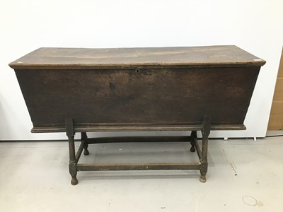 Lot 12 - Large 18th century elm dough bin