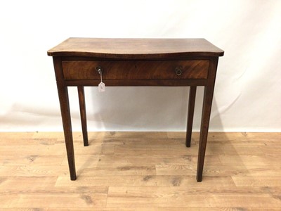 Lot 177 - 19th century mahogany single drawer side table
