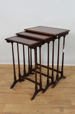 Lot 932 - Edwardian mahogany nest of three occasional tables on spider leg turned supports, 48cm wide maximum