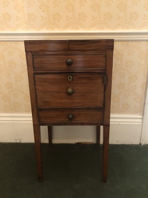 Lot 936 - Georgian mahogany wash stand with rising top above a single cupboard and drawer below, on square taper legs, 43cm wide