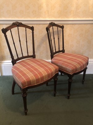 Lot 937 - Set of six Victorian walnut salon chairs with turned spindle backs, tartan upholstered seats, on turned and fluted legs