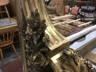 Lot 776 - 19th century marble topped carved gilt console table