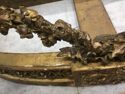 Lot 776 - 19th century marble topped carved gilt console table