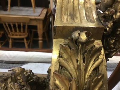 Lot 776 - 19th century marble topped carved gilt console table