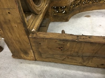 Lot 776 - 19th century marble topped carved gilt console table
