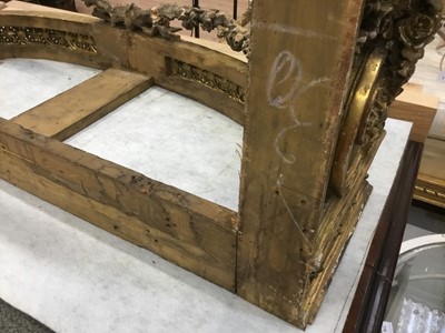 Lot 776 - 19th century marble topped carved gilt console table