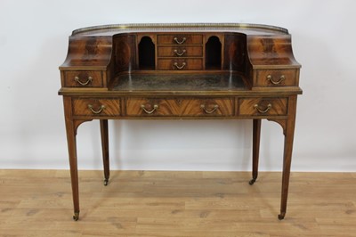 Lot 779 - Edwardian mahogany Carlton house desk