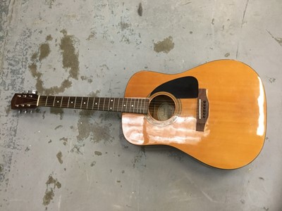 Lot 358 - Fender acoustic guitar, an Arbiter acoustic guitar and an oak cased mantel clock with key