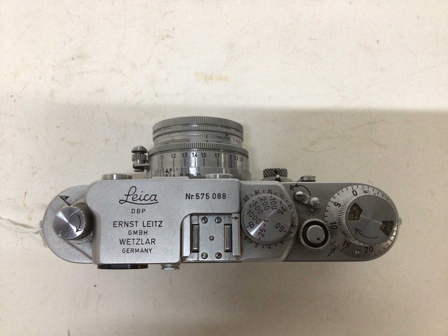 Lot 250 - Leica IIIc D /A No. 575088 with flash