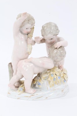 Lot 189 - Meissen group of three putti, c.1860-80