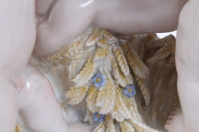 Lot 189 - Meissen group of three putti, c.1860-80