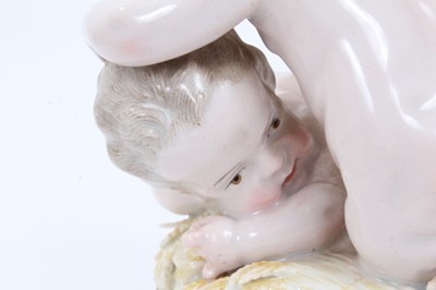 Lot 189 - Meissen group of three putti, c.1860-80