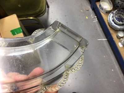 Lot 129 - Six piece Lalique glass table centre