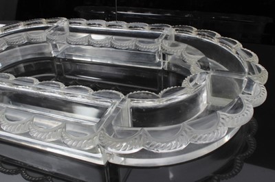 Lot 129 - Six piece Lalique glass table centre