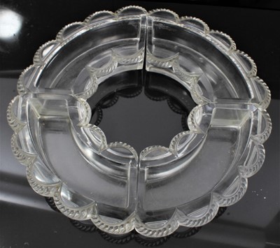 Lot 129 - Six piece Lalique glass table centre