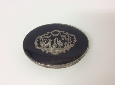 Lot 446 - 18th century silver and tortoiseshell oval snuff box