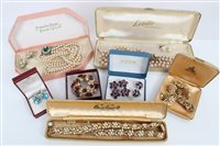 Lot 3367 - Vintage costume jewellery - including Trifari...