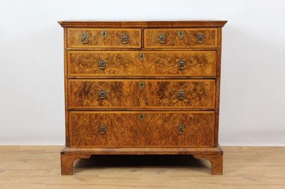 Lot 914 - 18th century walnut chest of drawers